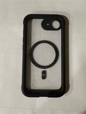 Black Magnetic Clear-Back IPhone Case 16e/17e